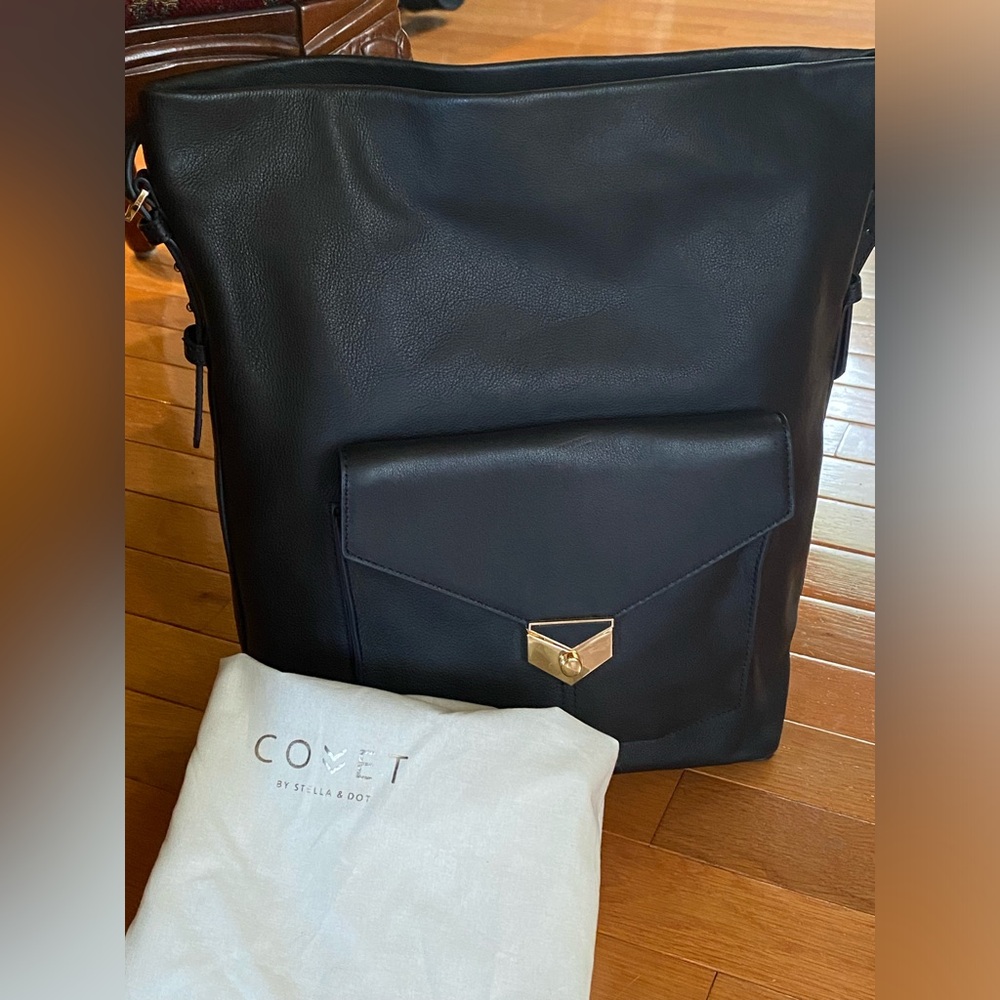 LIKE NEW Stella & Dot COVET Leather Bucket Bag